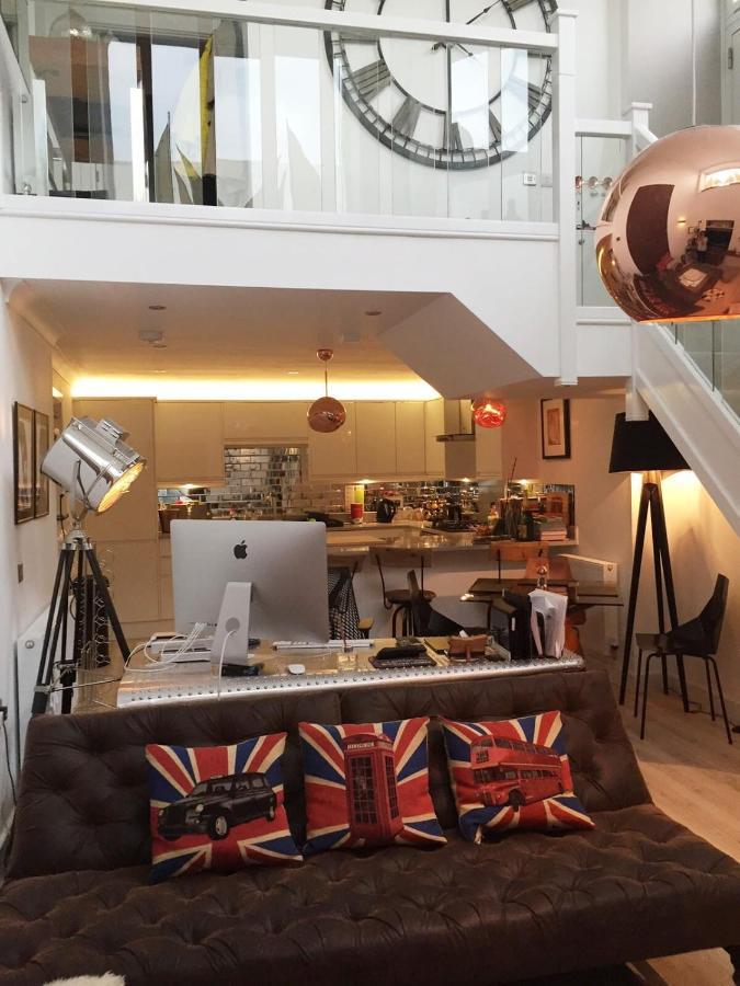 Spacious 1 Bedroom Split Level Old Pub Conversion Tower Bridge ロンドン エクステリア 写真